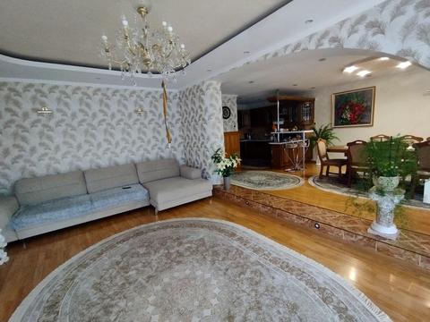 будинок за адресою Центральна