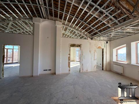 комерційна за адресою Крутий узвіз, 7