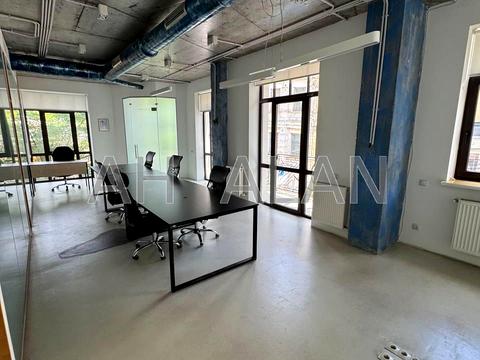 коммерческая по адресу Воздвиженская ул., 51