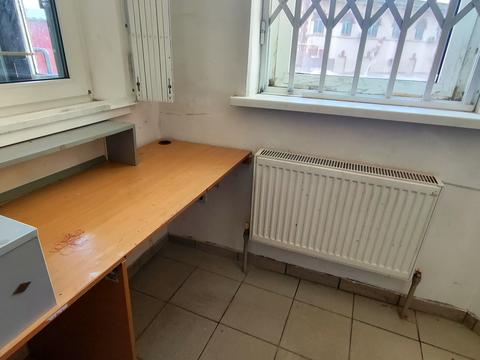 комерційна за адресою Майдан Озерний вул. (Боброва), 16