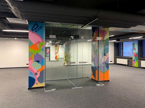 комерційна за адресою Саксаганського вул., 55