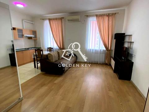 квартира по адресу Единства ул., 6