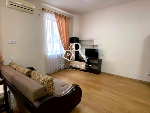 квартира по адресу Единства ул., 6