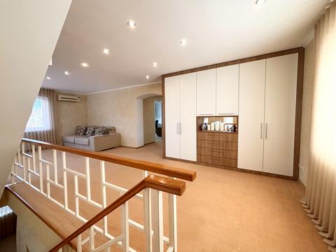 будинок за адресою Низова, 1