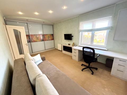 будинок за адресою Низова, 1