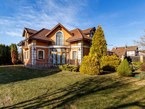 дом по адресу фастівський