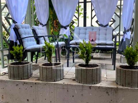 комерційна за адресою Миколи Міхновського бульв. (Дружби народів), 14-16