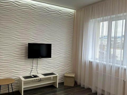 квартира за адресою Рея Бредбері вул., 5/15