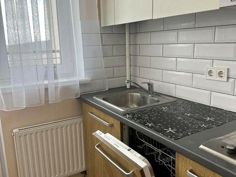 квартира за адресою Рея Бредбері вул., 5/15