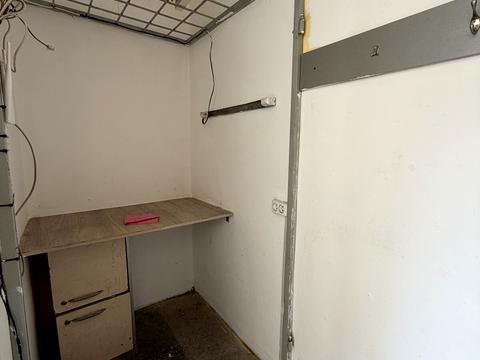 комерційна за адресою Данила Галицького вул., 1