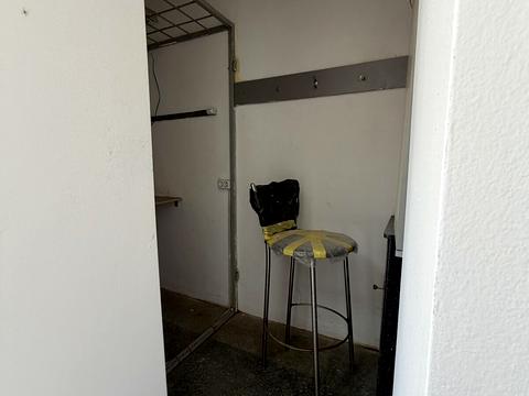 комерційна за адресою Данила Галицького вул., 1