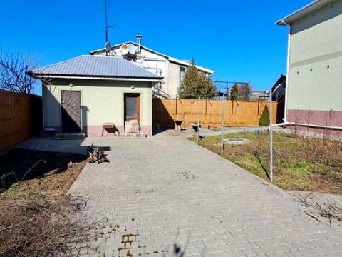 комерційна за адресою Нежданової вул., 67а