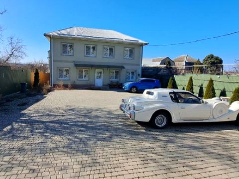 комерційна за адресою Нежданової вул., 67а