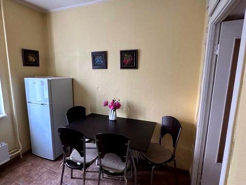 квартира по адресу Червоной Калины просп. (Владимира Маяковского), 63-А
