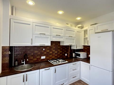 квартира за адресою Радість вул., 10а