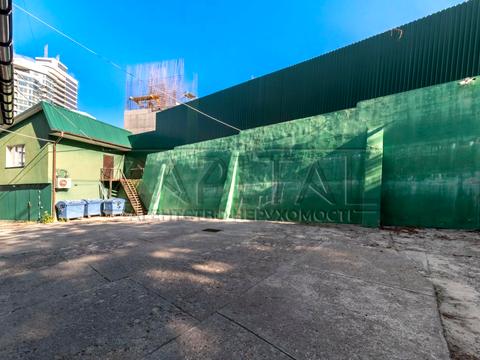 комерційна за адресою Ломаківська вул. (Мічуріна), 3/2