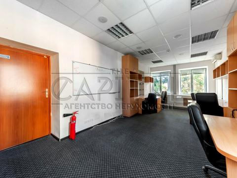 комерційна за адресою Ломаківська вул. (Мічуріна), 3/2