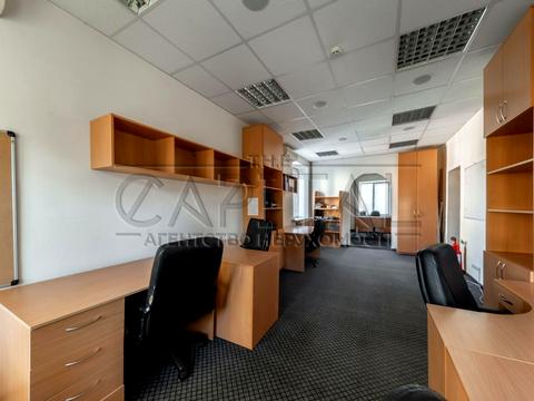 комерційна за адресою Ломаківська вул. (Мічуріна), 3/2