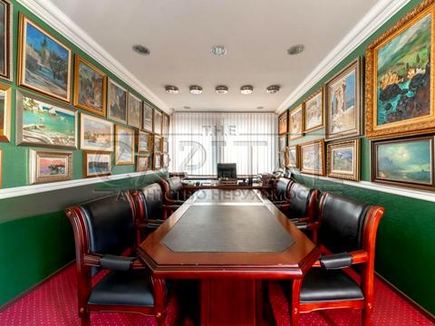 комерційна за адресою Ломаківська вул. (Мічуріна), 3/2