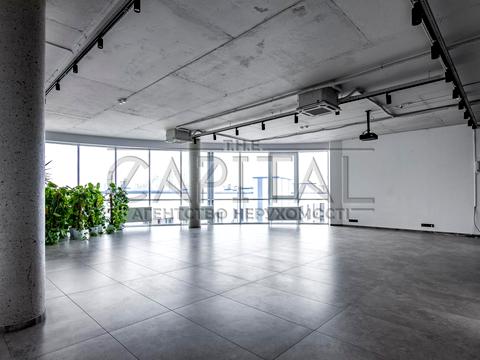 комерційна за адресою Центральна вул., (Будинок 3)