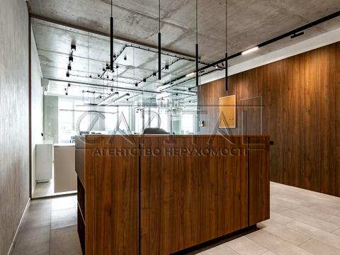 комерційна за адресою Центральна вул., (Будинок 3)