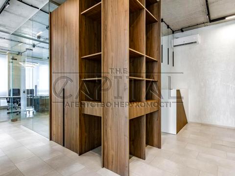 комерційна за адресою Центральна вул., (Будинок 3)