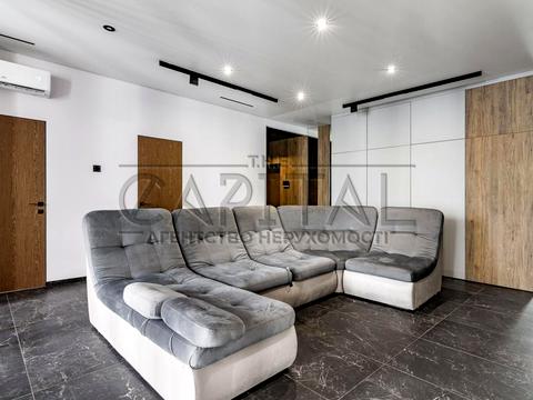 комерційна за адресою Центральна вул., (Будинок 3)