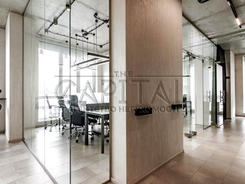 комерційна за адресою Центральна вул., (Будинок 3)