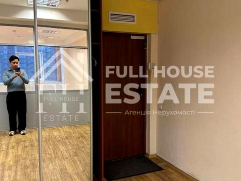 коммерческая по адресу Антоновича ул. (Горького), 172