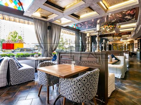 комерційна за адресою Дніпровська набережна вул., 19-А