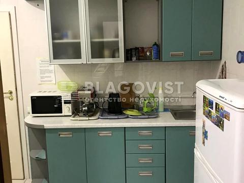 комерційна за адресою Лук'янівська вул., 1