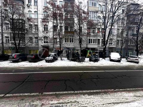 комерційна за адресою Князів Острозьких вул. (Московська), 15Г
