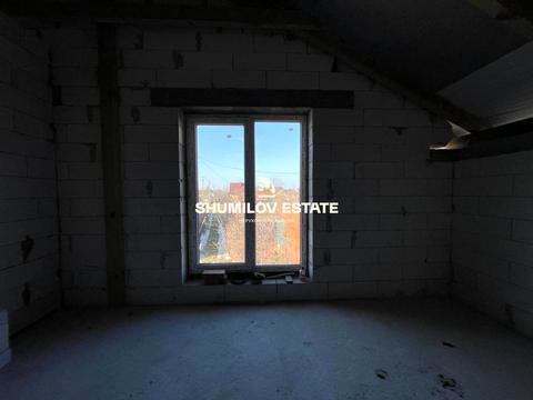 будинок за адресою горіхова, 71