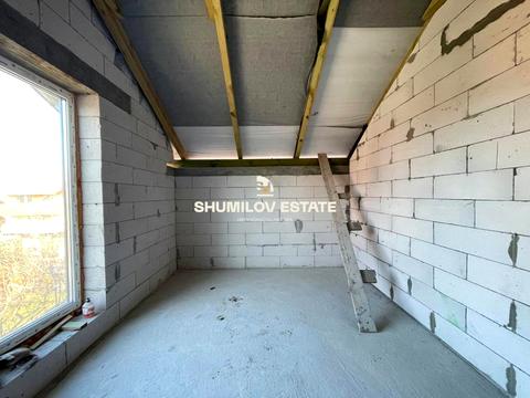 будинок за адресою горіхова, 71