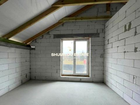 будинок за адресою горіхова, 71