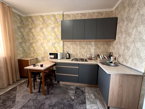 квартира за адресою Київ, Сім'ї Стешенків вул. (Тимофія Строкача), 9