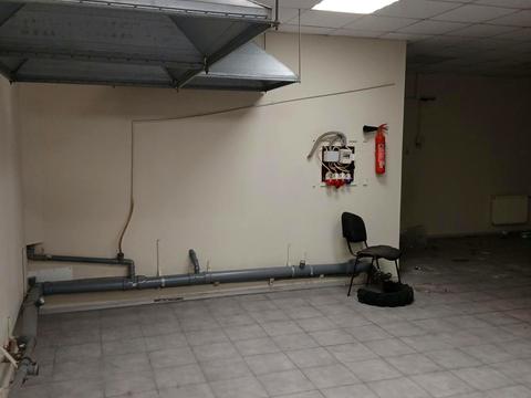 комерційна за адресою Леся Курбаса просп., 2Г