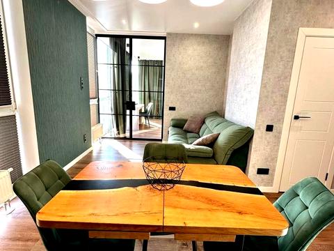 квартира за адресою Салютна вул., 2к2