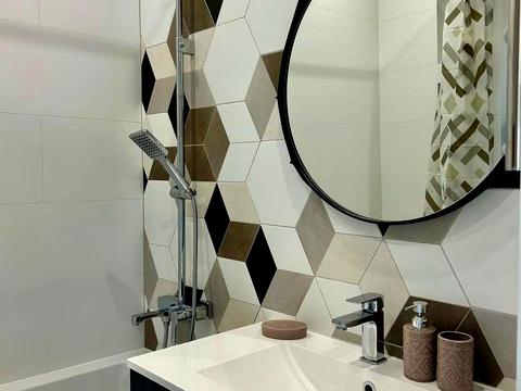 квартира за адресою Салютна вул., 2к2