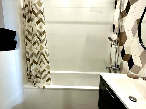 квартира за адресою Салютна вул., 2к2