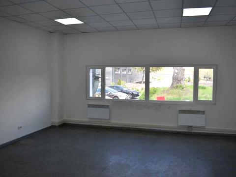 комерційна за адресою Новопирогівська вул., 58