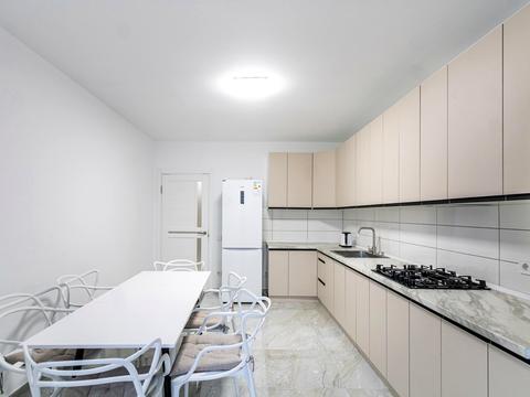 квартира за адресою Княгинин вул., (Будинок 27)