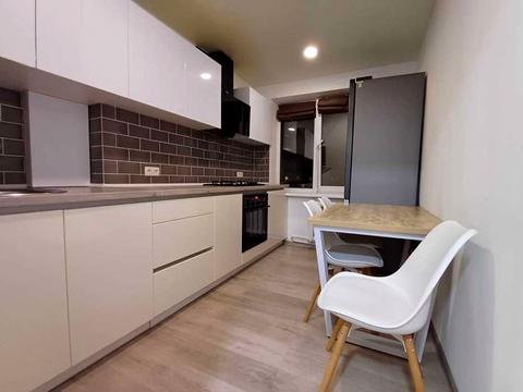 квартира по адресу Героев просп., 3