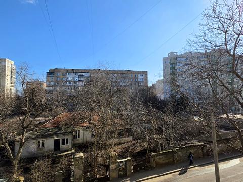 квартира за адресою Економічний пров., 1