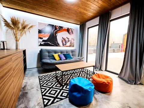 комерційна за адресою Шевченка, 120