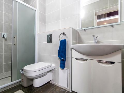 будинок за адресою Михайла Павлика вул., 13