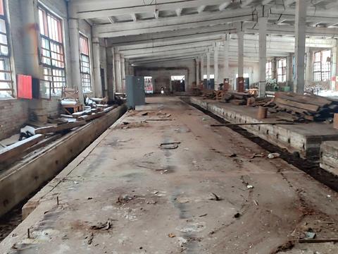 комерційна за адресою Любецька вул., 187