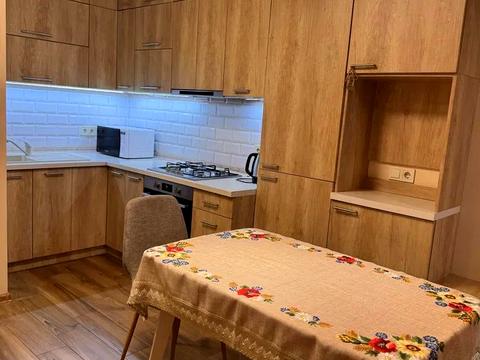 квартира за адресою Джерельна вул., 87