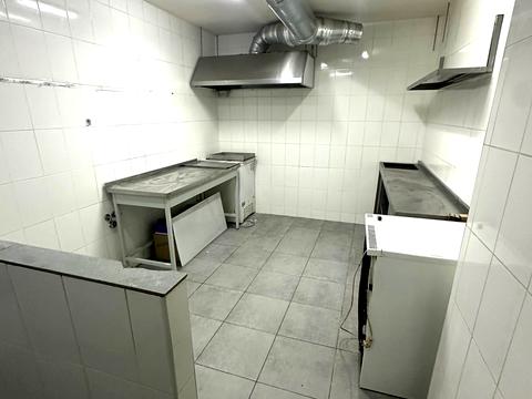 комерційна за адресою Гоголівська вул., 49
