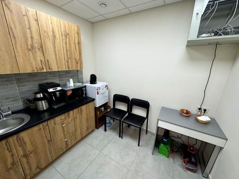 комерційна за адресою Університетська вул., (Будинок 1)